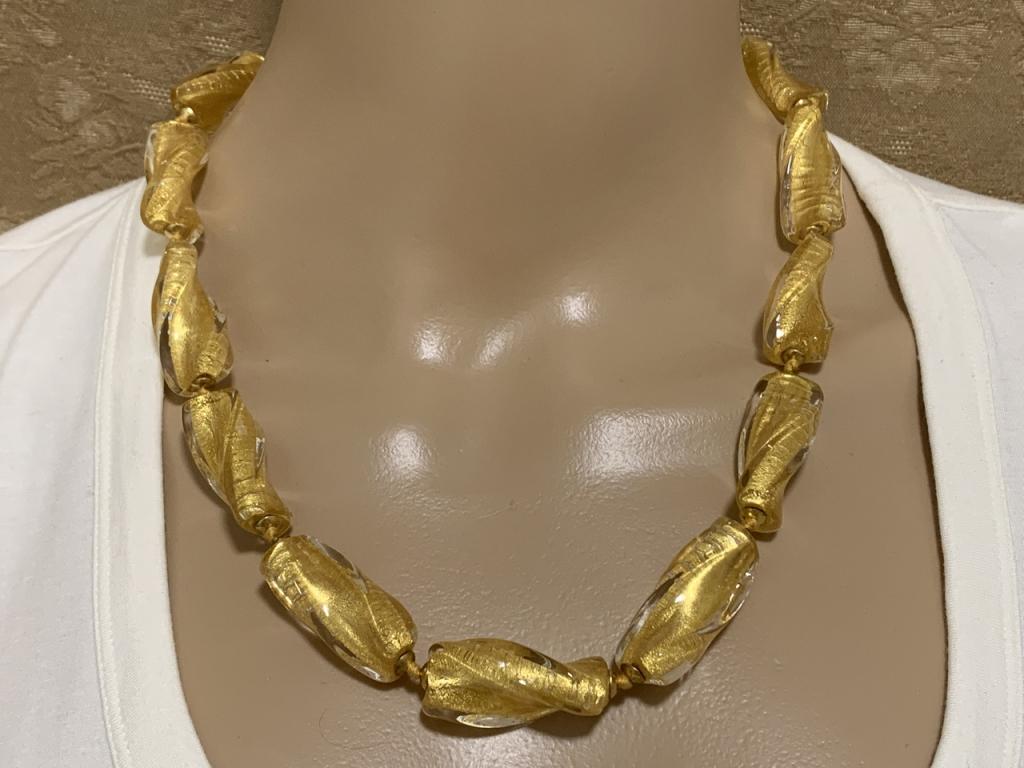 OGGETTI MURANO GOLD ART GLASS NECKLACE: OGGETTI MURANO GOLD ART GLASS NECKLACE -NEW- NEVER WORN