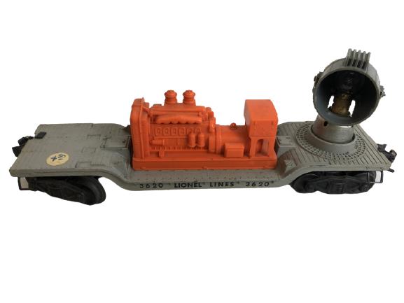 VTG LIONEL SEARCHLIGHT TRAIN CAR 9": VTG LIONEL BIG ENGINE CARRIER WITH SEARCH LIGHT TRAIN CAR HOBBY HOBBYIST LOCOMOTIVE COLLECTIBLE COLLECTOR CONDUCTOR ELECTRIC TRAIN SETS HOME OFFICE MANCAVE DECOR -3" X 9" X 3" APPROX -GOOD VINTAGE CON