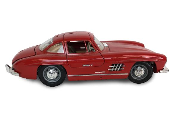 VTG MERCEDES BENZ 300 COLLECTIBLE SCALE MODEL CAR: VTG ITALIAN BBURAGO MERCEDES BENZ 300SL COLLECTIBLE SCALE MODEL CAR AUTOMOBILE HOME OFFICE MAN CAVE DECOR -3" X 8" X 3" APPROX -VERY GOOD VINTAGE CONDITION CONSISTENT WITH AGE AND USE SEE PHOTOS -DP12