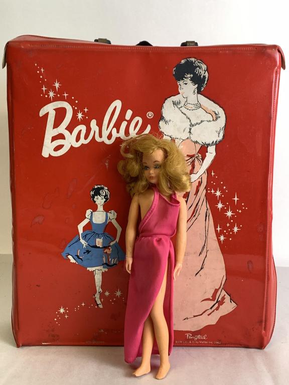VTG 60'S SKIPPER BARBIES LITTLE SISTER DOLL: VTG 60'S SKIPPER BARBIES LITTLE SISTER DOLL MOD CLOTHING BARBIE FRIENDS DOLLS COLLECTIBLE TOYS MATTEL FASHION MEMORABILIA -12" APPROX -CONDITION CONSISTENT WITH AGE AND USE, SEE PHOTOS -DP12320