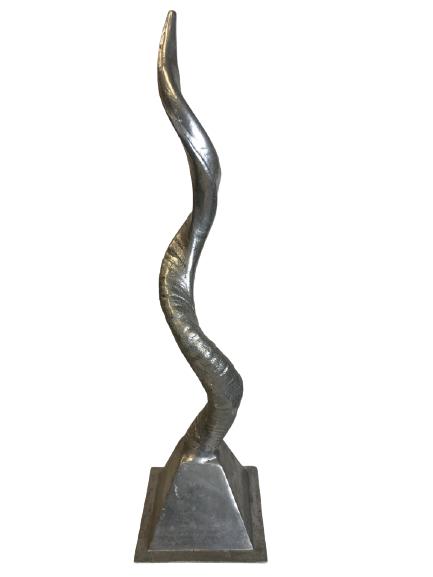 ARTHUR COURT STYLE ALUMINUM ANTLER SCULPTURE 23": ARTHUR COURT STYLE ALUMINUM ANTLER HORN SCULPTURE MID CENTURY MODERN HOME DECOR -23" X 6" X 6" APPROX -VERY GOOD VINTAGE CONDITION -DP11182020