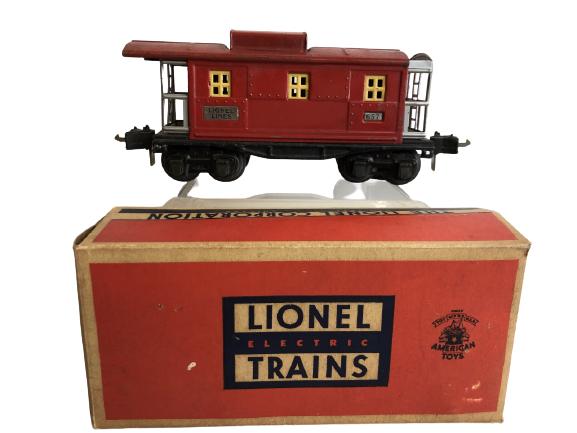 VTG LIONEL COLLECTIBLE CABOOSE TRAIN CAR W BOX 7": VTG LIONEL CABOOSE TRAIN CAR HOBBY HOBBYIST LOCOMOTIVE COLLECTIBLE COLLECTOR CONDUCTOR ELECTRIC TRAIN SETS HOME OFFICE MANCAVE DECOR -3" X 9" X 3" APPROX -GOOD VINTAGE CONDITION CONSISTENT WITH AGE AN