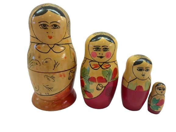 VINTAGE RUSSIAN STACKING DOLLS: VINTAGE RUSSIAN STACKING DOLLS -VERY GOOD VINTAGE CONDITION