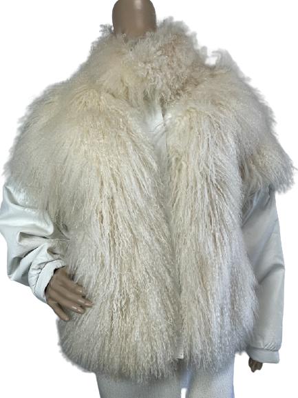 VINTAGE TIBETAN LAMB WHITE FUR LEATHER COAT SIZE L: VINTAGE TIBETAN LAMB WHITE FUR LEATHER COAT SIZE L -VINTAGE SHAGGY TIBETAM LAMB DROP SHOULDER COAT WITH DETAACHABLE WHITE LEATHER SLEEVES. SLEEVES REMOVE WITH SNAPS AND TRANSFORM THE JACKET INTO A SHO