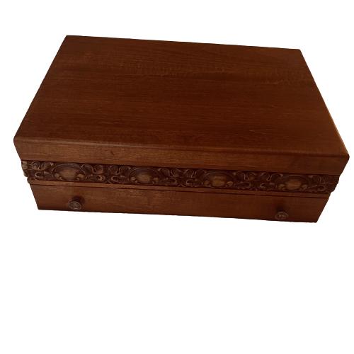 NEW WOODEN SILVERWARE CASE WITH RED INTERIOR: NEW WOODEN SILVERWARE CASE WITH RED INTERIOR -VERY GOOD/NEW CONDITION