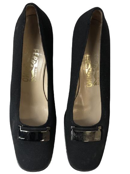 VTG FERRAGAMO BLACK FABRIC CLASSIC PUMPS SIZE 9 (1 of 8)