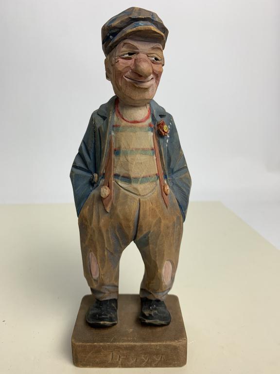 ANTIQUE TRYGG CARVED & PAINTED WOODEN FIGURINE 8" (1 of 10)