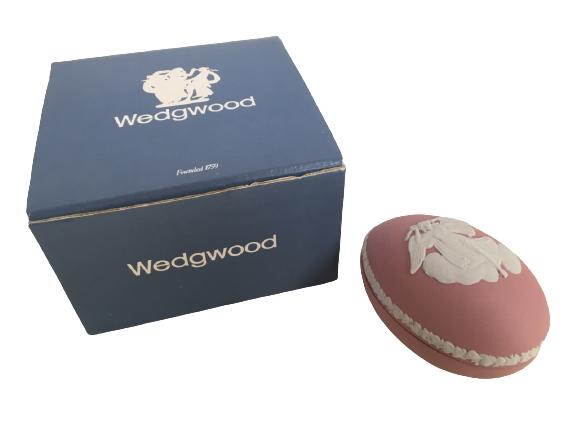 VTG WEDGWOOD PINK JASPERWARE EGG TRINKET BOX (1 of 8)