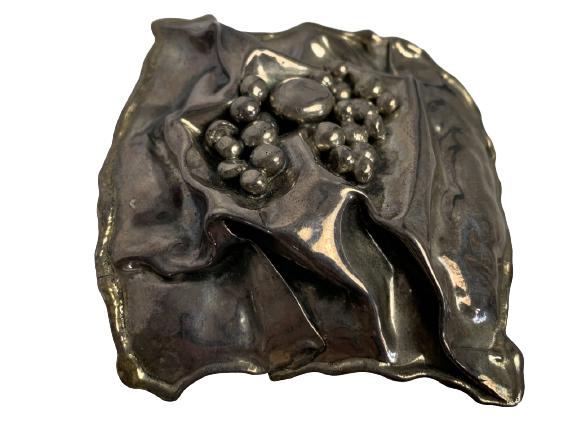 VINTAGE LARGE SQUARE NECKLACE PENDANT 2-1/2" (1 of 6)