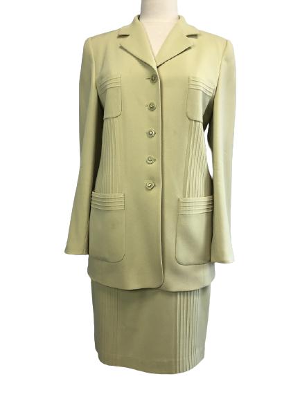 VINTAGE LOUIS FERAUD PISTACHIO WOMEN'S SUIT SIZE 8 (1 of 6)