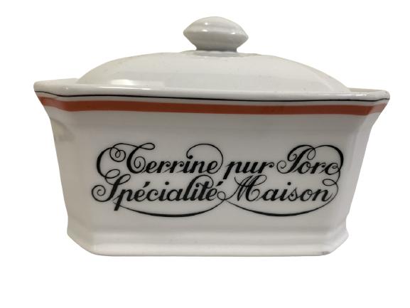 PORCELAIN D'AUTEUIL JACQUES LOBJOY TUREEN (1 of 1)