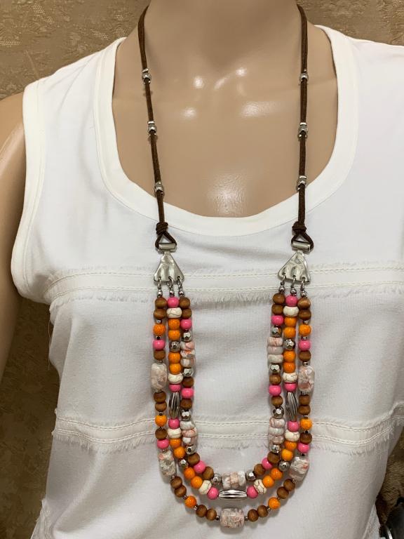 CHICO'S LONG PRETTY BEADED VINTAGE NECKLACE: CHICO'S LONG PRETTY BEADED VINTAGE NECKLACE