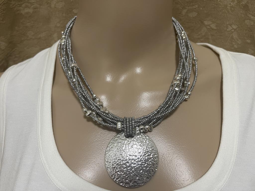 JOAN RIVERS SILVER BEADED NECKLACE AND DISK (1 of 4)