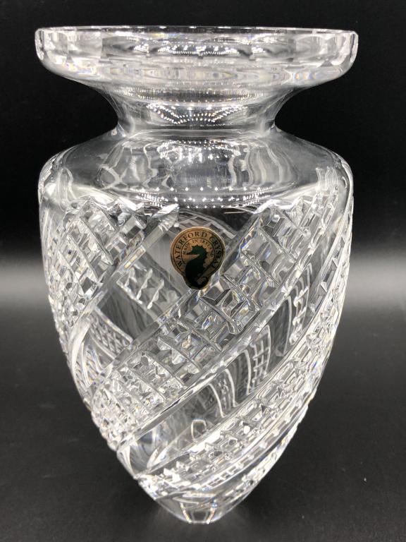 VINTAGE WATERFORD CUT CRYSTAL VASE 8" (1 of 6)