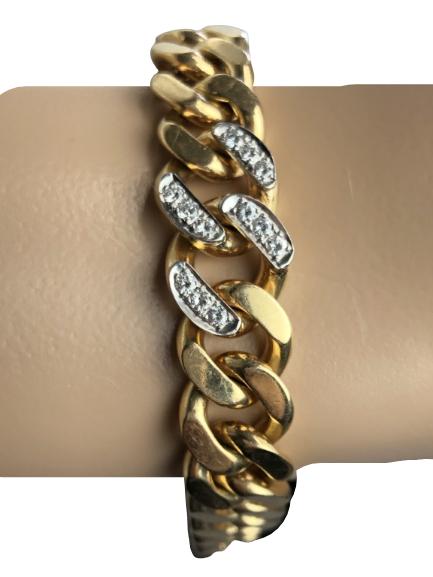 VTG HEAVY FLAT CHAIN LINK BRACELET W/ CLEAR STONES: VTG HEAVY FLAT CHAIN LINK BRACELET W/ CLEAR STONES - VINTAGE FLAT CHAIN LINK BRACELET- CENTER LINKS ARE ACCENTED WITH 12 CLEAR RHINESTONES- LENGTH: 7-1/2"- VERY GOOD VINTAGE CONDITION- JT011821