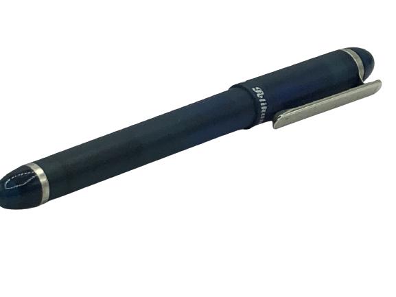 PELIKAN BLUE AND SILVER FOUNTAIN PEN: PELIKAN BLUE AND SILVER FOUNTAIN PEN -CALLIGRAPHY WRITING TOOLS AUTHOR POET ARCHITECT DRAFTING SKETCH PEN & INK COLLECTIBLE WRITING INSTRUMENTS DRAWING SKETCHING LUXURY PENS -VERY GOOD CONDITION-DP119