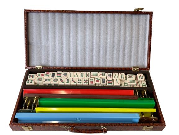 VINTAGE BAKELITE MAH JONG SET IN CASE (1 of 8)