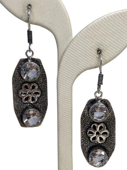 VTG STERLING SILVER FLOWER PIERCED DANGLE EARRINGS (1 of 5)