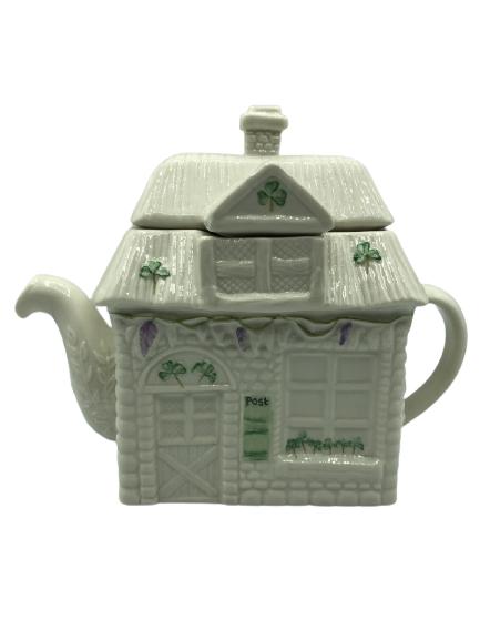 BELLEEK FINE PARIAN CHINA IRISH TEAPOT 6" (1 of 7)