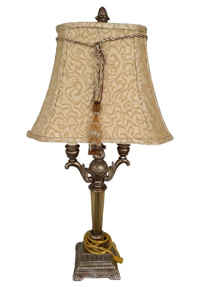 VTG DALE TIFFANY DECORATIVE METALLIC TABLE LAMP (1 of 7)