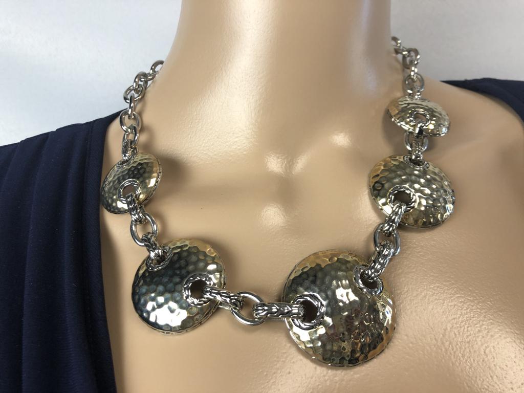 VTG CHOKER-STYLE SILVER DISK NECKLACE (1 of 4)