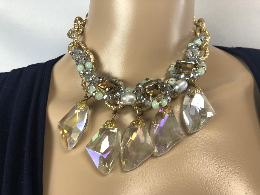 VTG CHUNKY CHOKER-STYLE NECKLACE W/ ASSORTED BEADS (1 of 4)