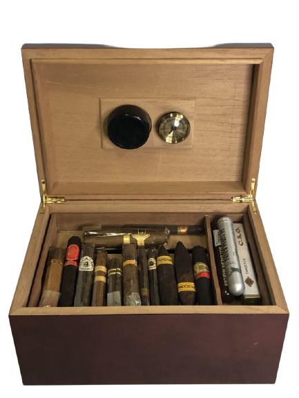ASSORTED PREMIUM CIGARS IN CEDAR LINED HUMIDOR (1 of 10)