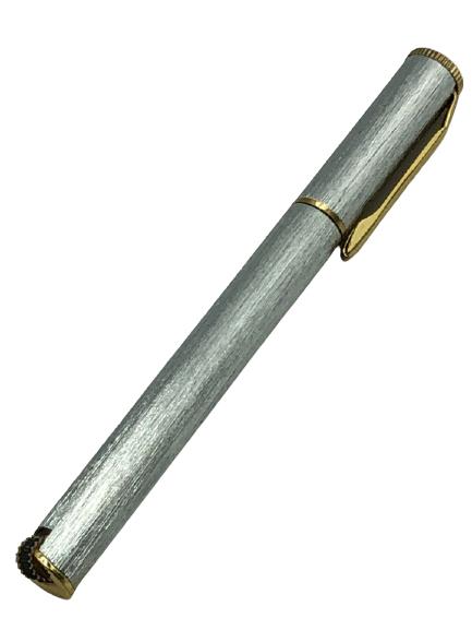 COLIBRI SILVER & GOLD PEN STYLE SLIM LIGHTER: COLIBRI SILVER & GOLD PEN STYLE SLIM CIGAR CIGARETTE TOBACCO COLLECTIBLE LUXURY LIGHTERS-VERY GOOD VINTAGE CONDITION CONSISTENT WITH AGE AND USE , NOT RESPONSIBLE FOR FLINT OR FUEL-DP12821