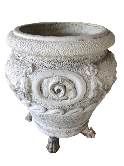 LARGE CONCRETE ORNATE DETAIL OUTDOOR PLANTER 21" D (1 of 7)