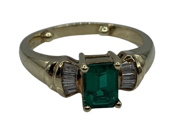 10K YELLOW GOLD DIAMOND EMERALD SET RING SZ. 7.5 (1 of 6)