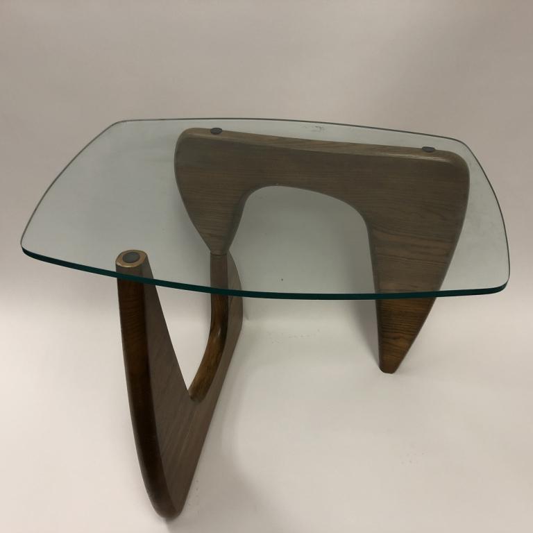 MID CENTURY MODERN NOGUCHI SIDE TABLE (1 of 7)