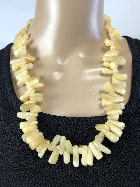 VTG BEIGE RECTANGULAR BEADED NECKLACE 12" (1 of 4)