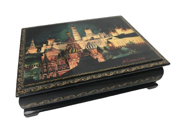 VINTAGE RUSSIAN SIGNED WOODEN TRINKET BOX 5.25" (1 of 10)