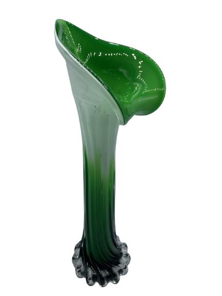 MID CENTURY MURANO GREEN WHITE ART GLASS VASE 12": MID CENTURY MURANO GREEN AND WHITE OMBRE LACELEAF / AMPHORA LEAF STYLE ART GLASS VASE COLLECTIBLE ITALIAN HOME DECOR -12" X 5" APPROX-VERY GOOD CONDITIOPN, NO CHIPS OR CRACKS-DP21121