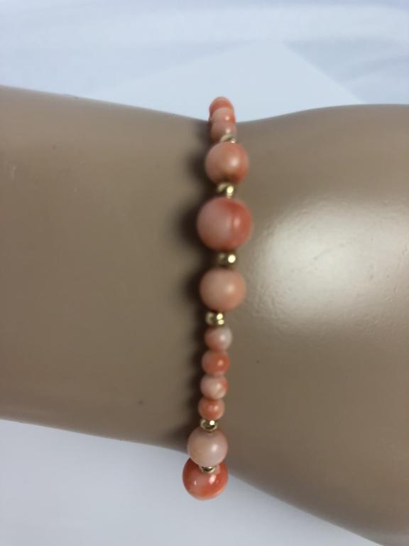 VTG 14K GOLD & CORAL BEAD BRACELET 7" LONG (1 of 4)