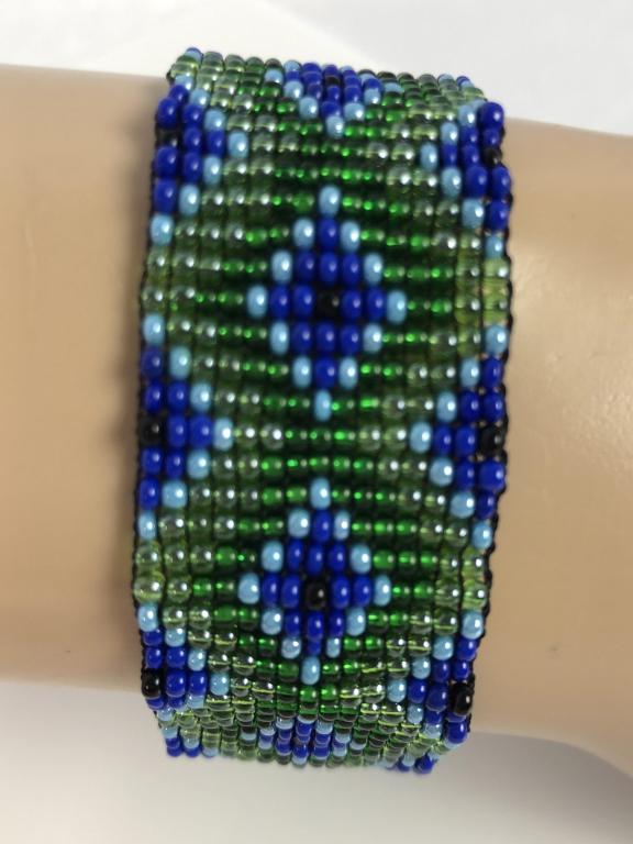 VINTAGE 1" WIDE BEADED BRACELET 6.5" (1 of 3)