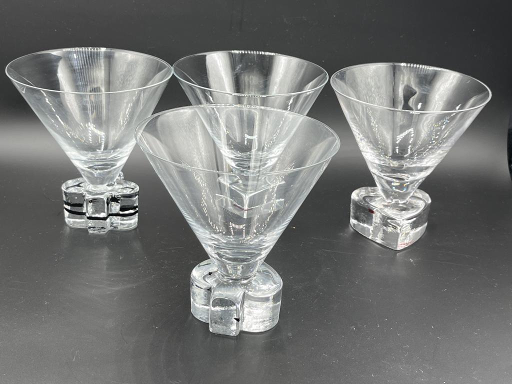 VTG BRIDGE INSPIRED SET OF MARTINI GLASSES: BRIDGE INSPIRED SET OF MARTINI GLASSES -SEE ALL PICTURES FOR CONDITIO-POSSIBLE CHIPS OR LOST PAINT