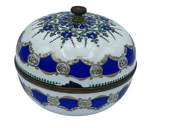 VYG ARTA ENAMEL TRINKET KEEPAKE BOX: ARTA ENAMEL TRINKET KEEPAKE BOX -MADE IN AUSTRIA