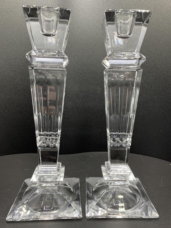 VTG NEIMAN MARCUS CRYSTAL GLASS CANDLESTICKS 10": VTG NEIMAN MARCUS ART DECO STYLE CRYSTAL GLASS CANDLESTICKS COLLECTIBLE COLLECTOR TABLE CENTERPIECE DECORATIVE HOME DECOR -10" X 4" X 4" APPROX EACH-VERY GOOD CONDITION CONSISTENT WITH AGE AND USE-DP2