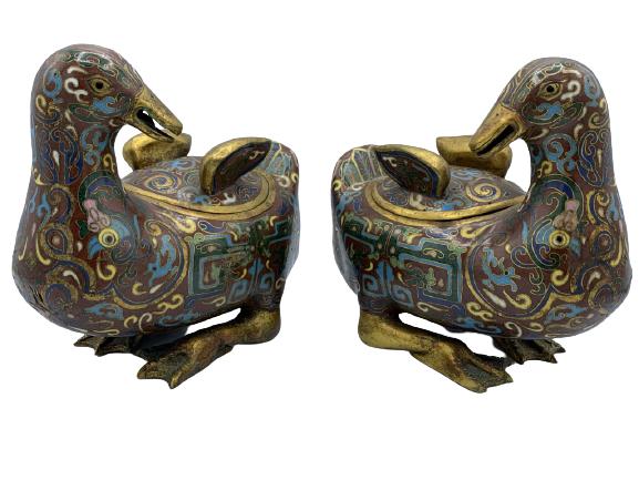 PAIR OF QING DYNASTY STYLE CLOISONNE DUCKS (1 of 10)