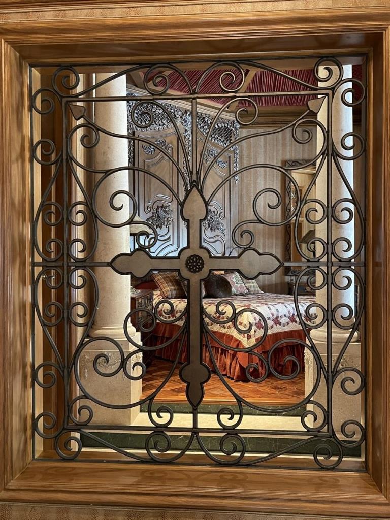 VTG WOOD CROSS WALL ART (1 of 1)