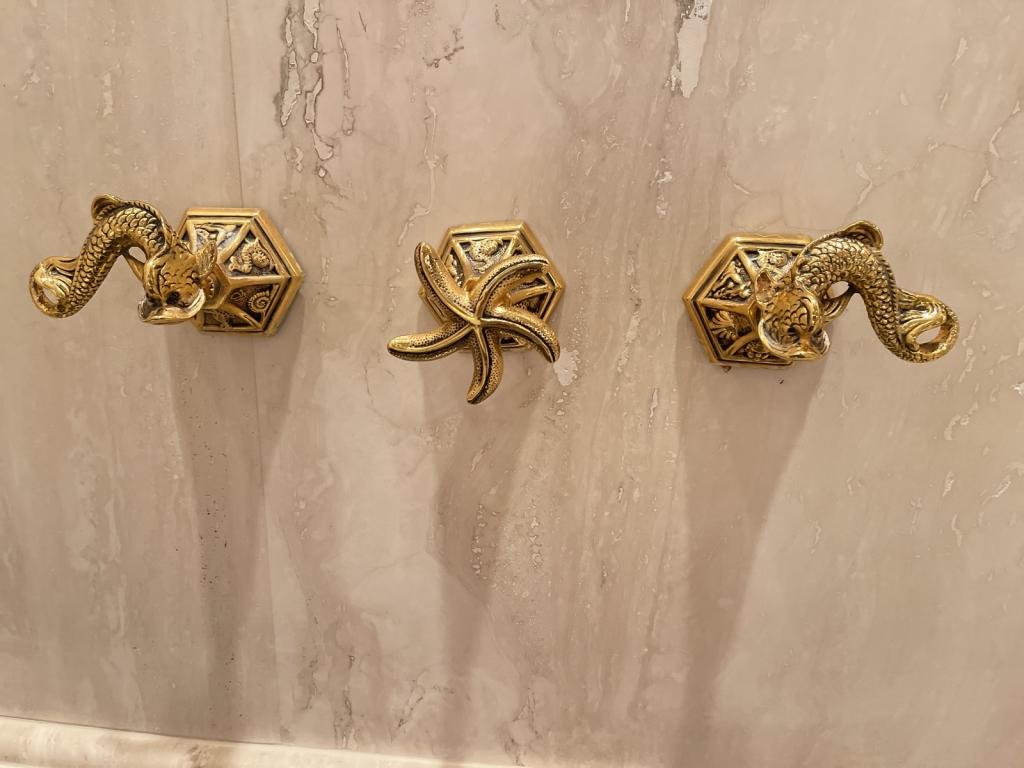 SHERLE WAGNER  BATH FAUCETS & FIXTURES (1 of 1)