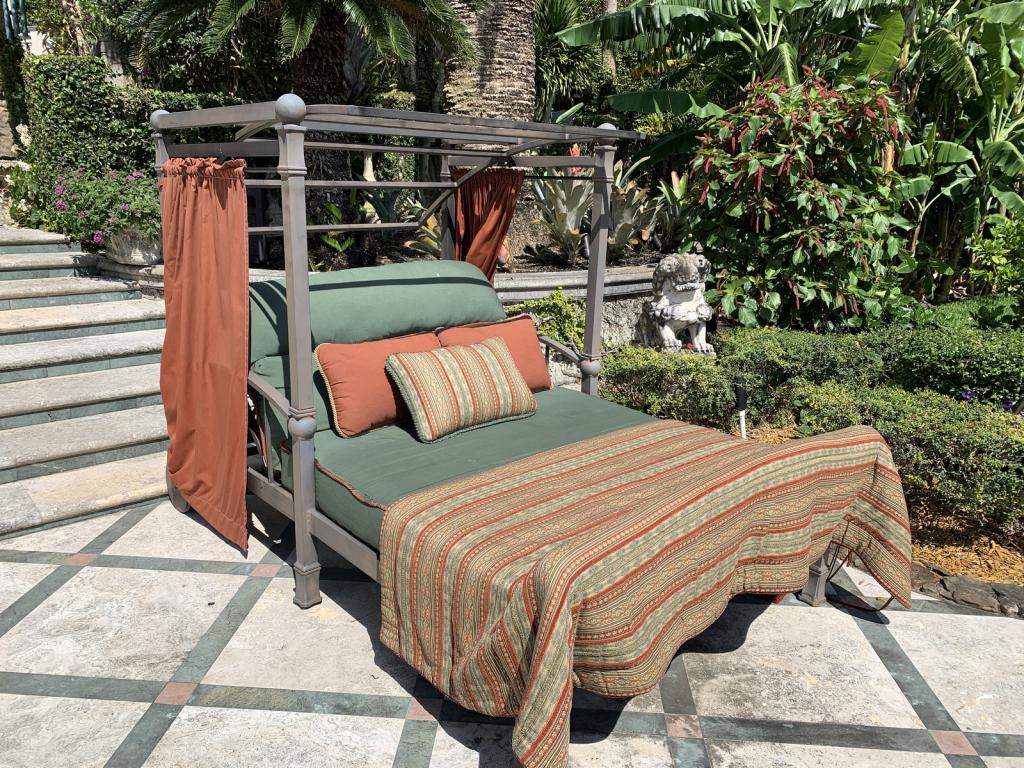 CASTELLE FURNITURE OUTDOOR CANOPY DAYBED 90" (1 of 7)