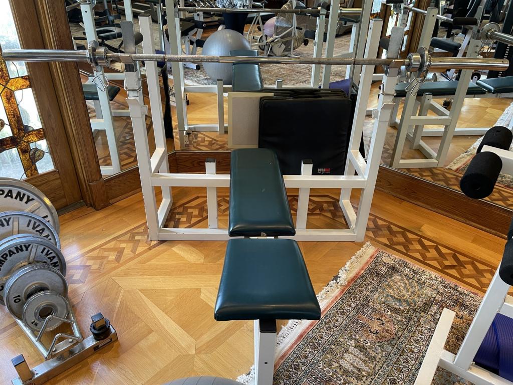 BENCH PRESS (1 of 1)