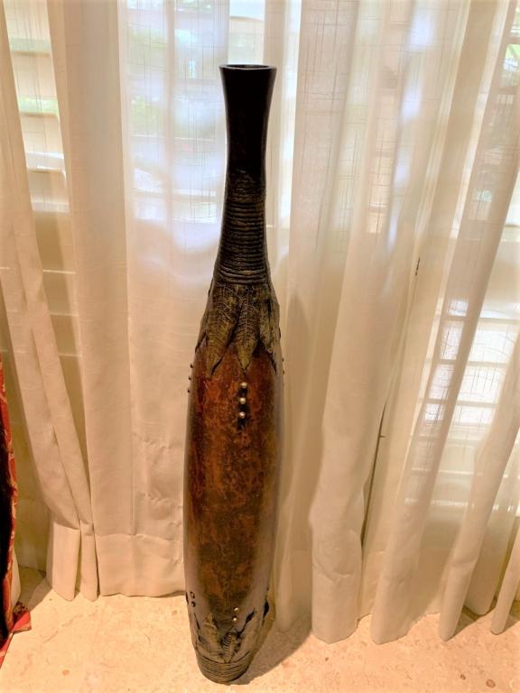 LARGE DECORATIVE VASE 38" (1 of 4)