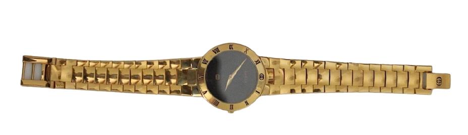 GUCCI MENS WATCH 3300M (1 of 3)