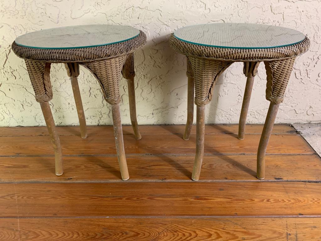 PAIR OF VINTAGE WICKER SIDE TABLES 23" (1 of 6)