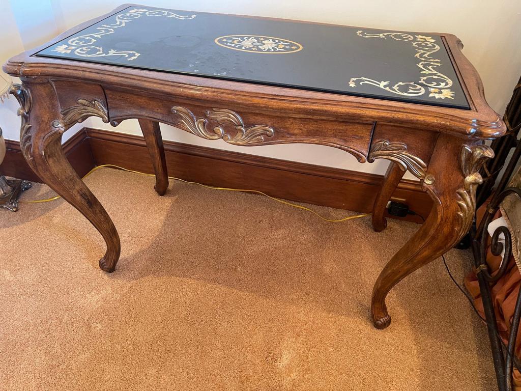 VINTAGE JEFFCO FRENCH LOUIS XVI STYLE WRITING DESK: VINTAGE JEFFCO FRENCH LOUIS XVI STYLE WRITING DESK -CONDITION OF TOP IS MARKED- PLEASE SEE PICTURES -42 1/2" L X 24"D X 30"H. THIS LOT IS LOCATED OFFSITE. PICKU