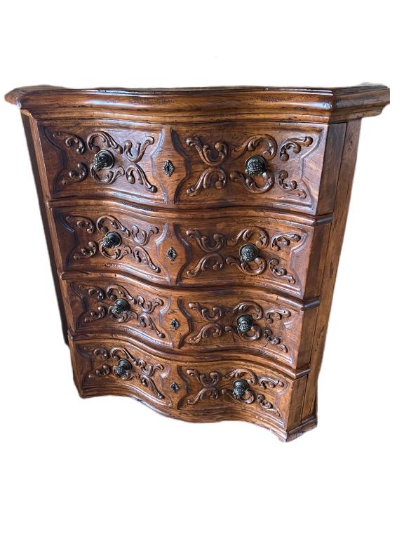 ELEGANT HAND CARVED 4 DRAWER CHEST (1/2) (1 of 5)
