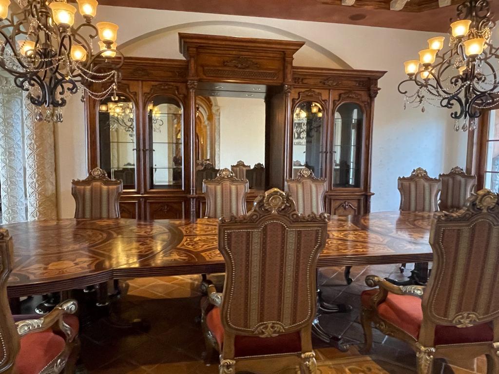 FRENCH REGENCY VERSCAE STYLE DINING ROOM TABLE (1 of 7)